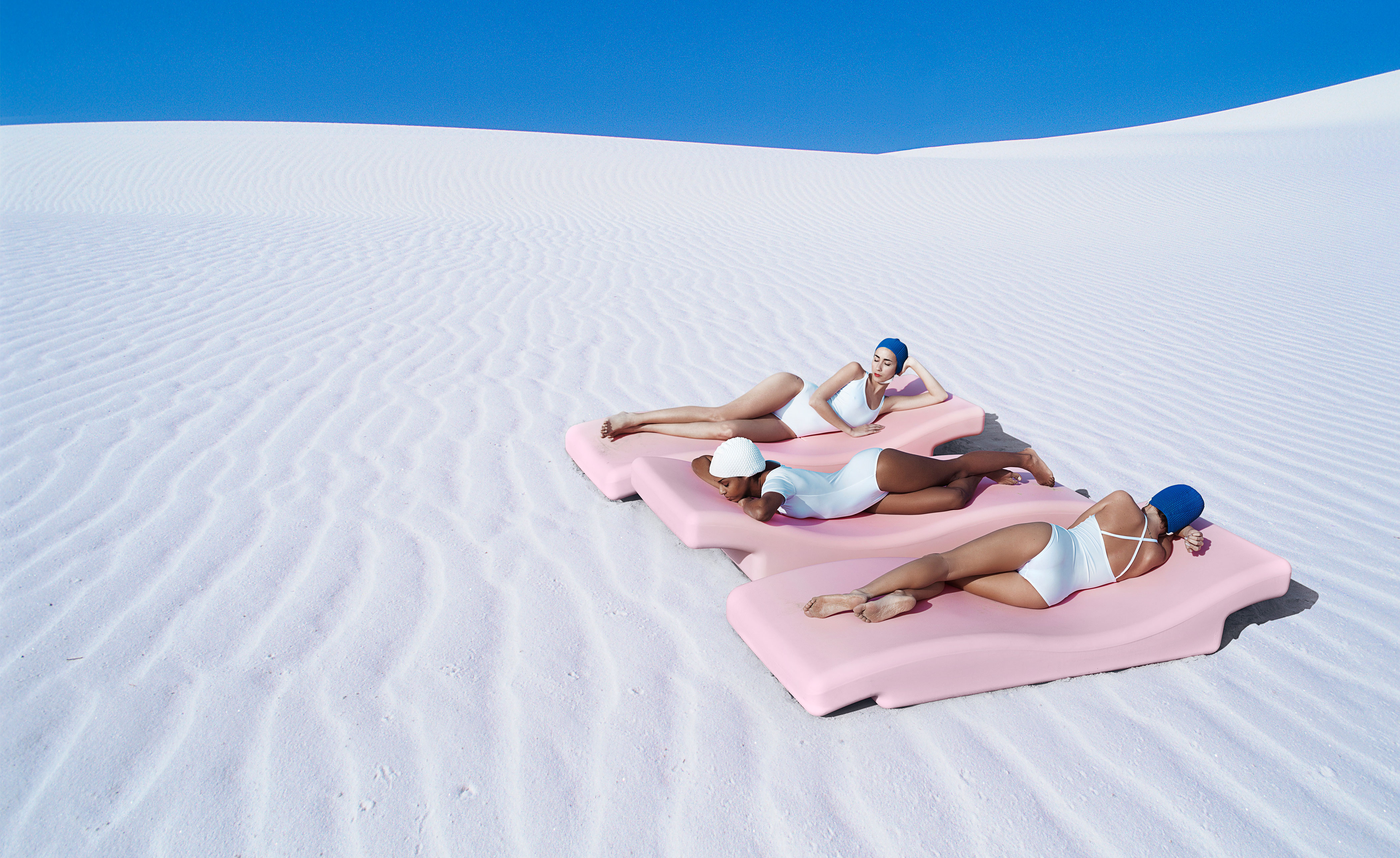 356 chaise lounge