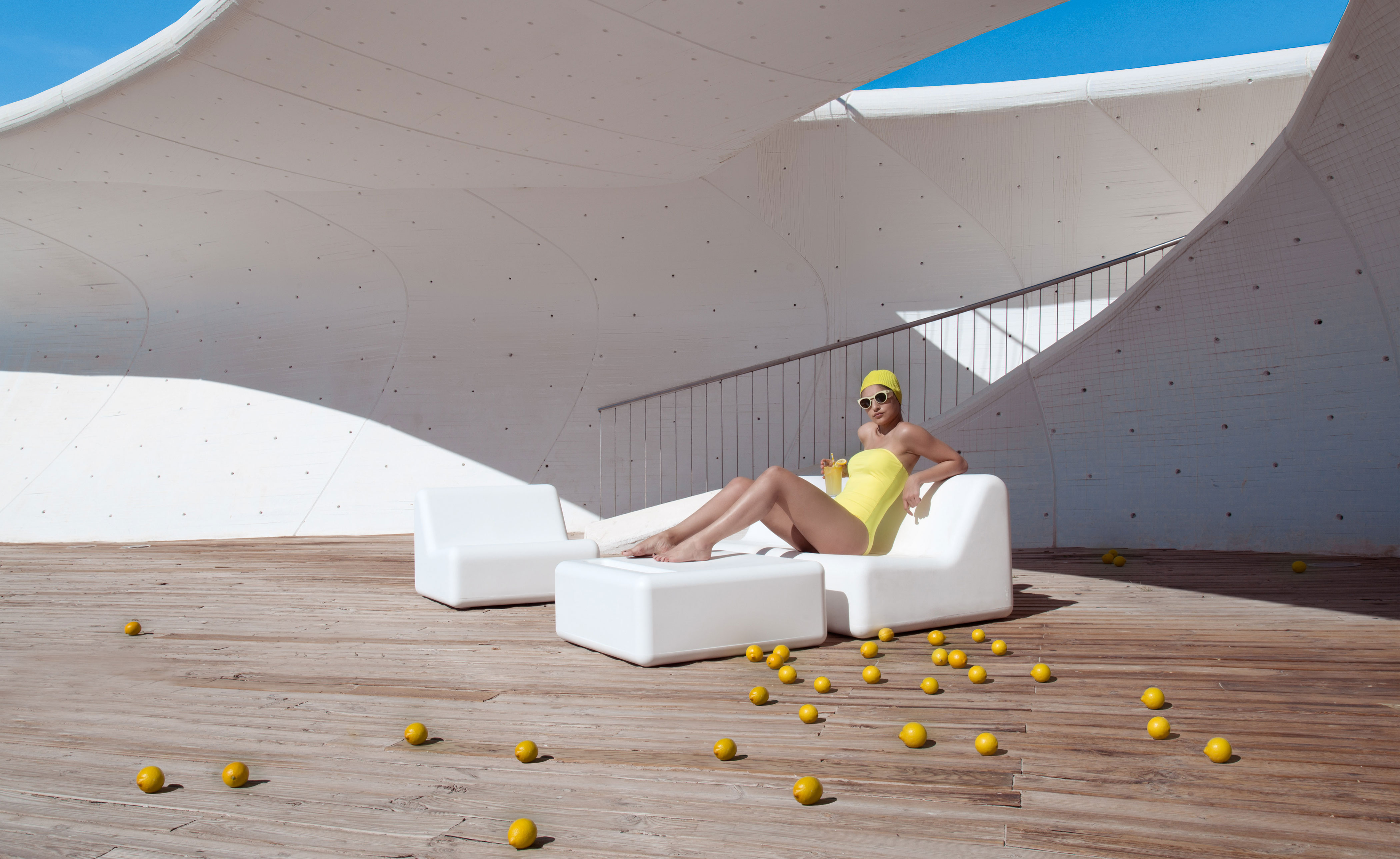 356 club lounge chair