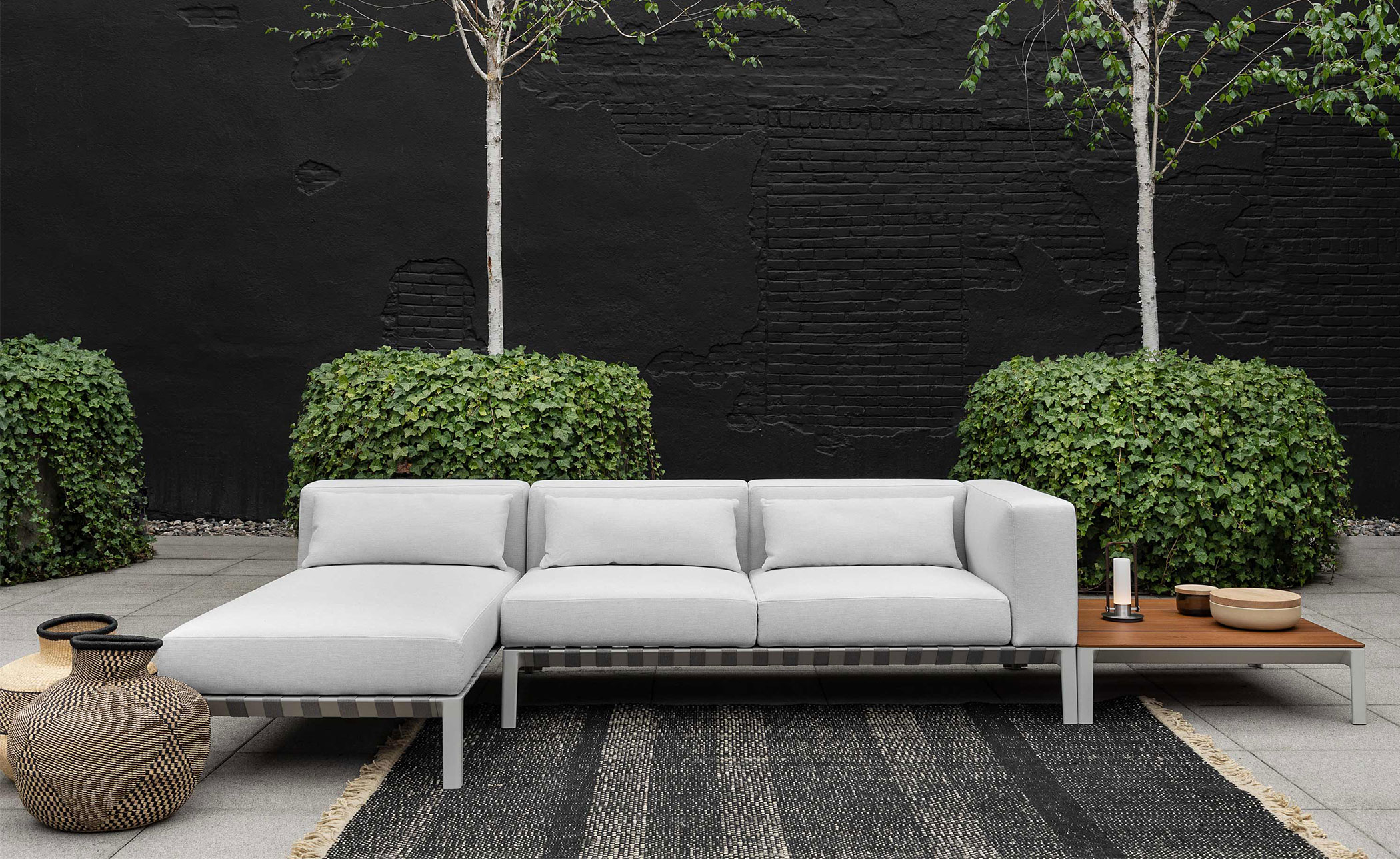 able outdoor large sofa with chaise