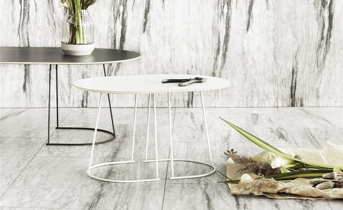 airy small coffee table