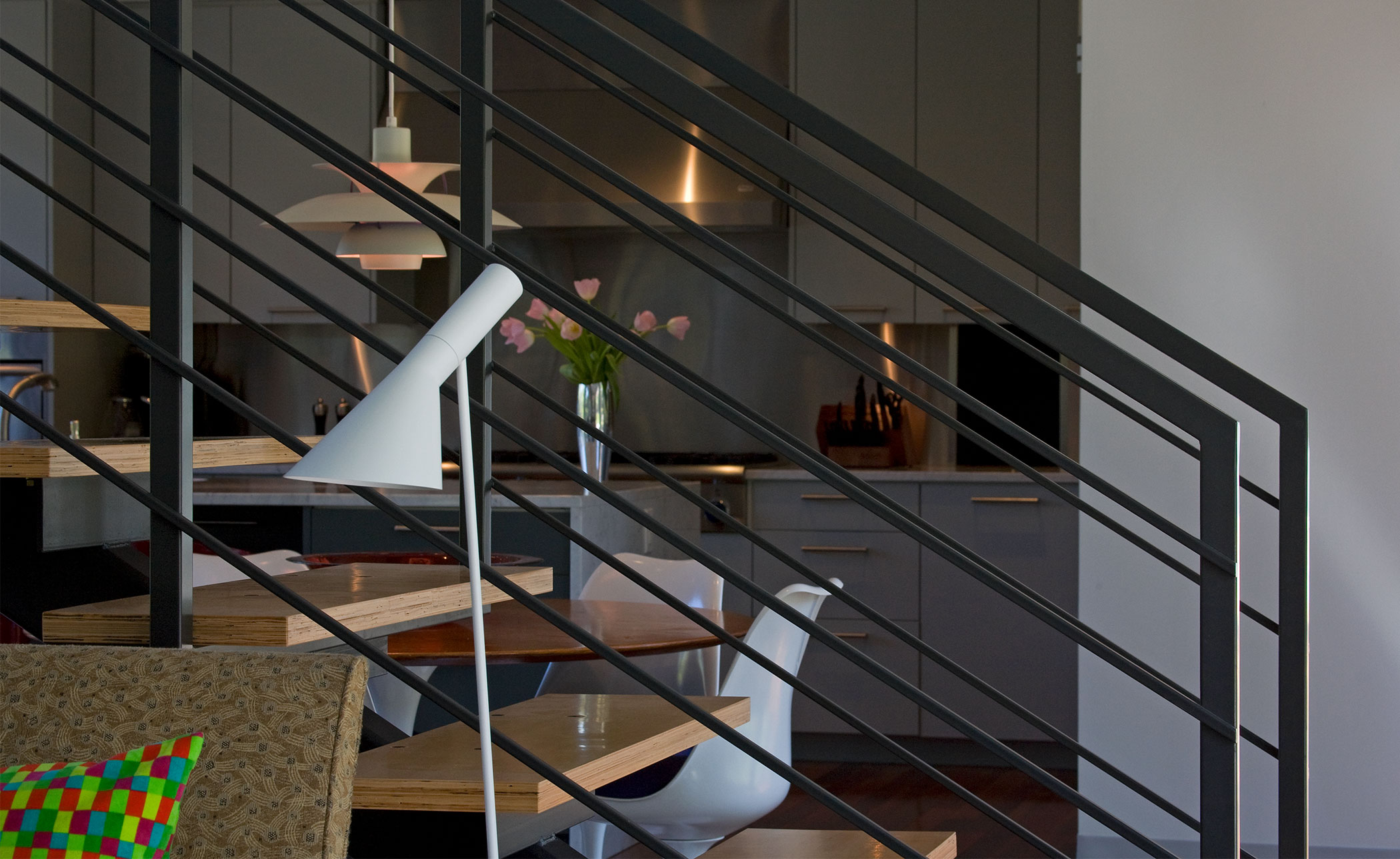 arne jacobsen floor lamp