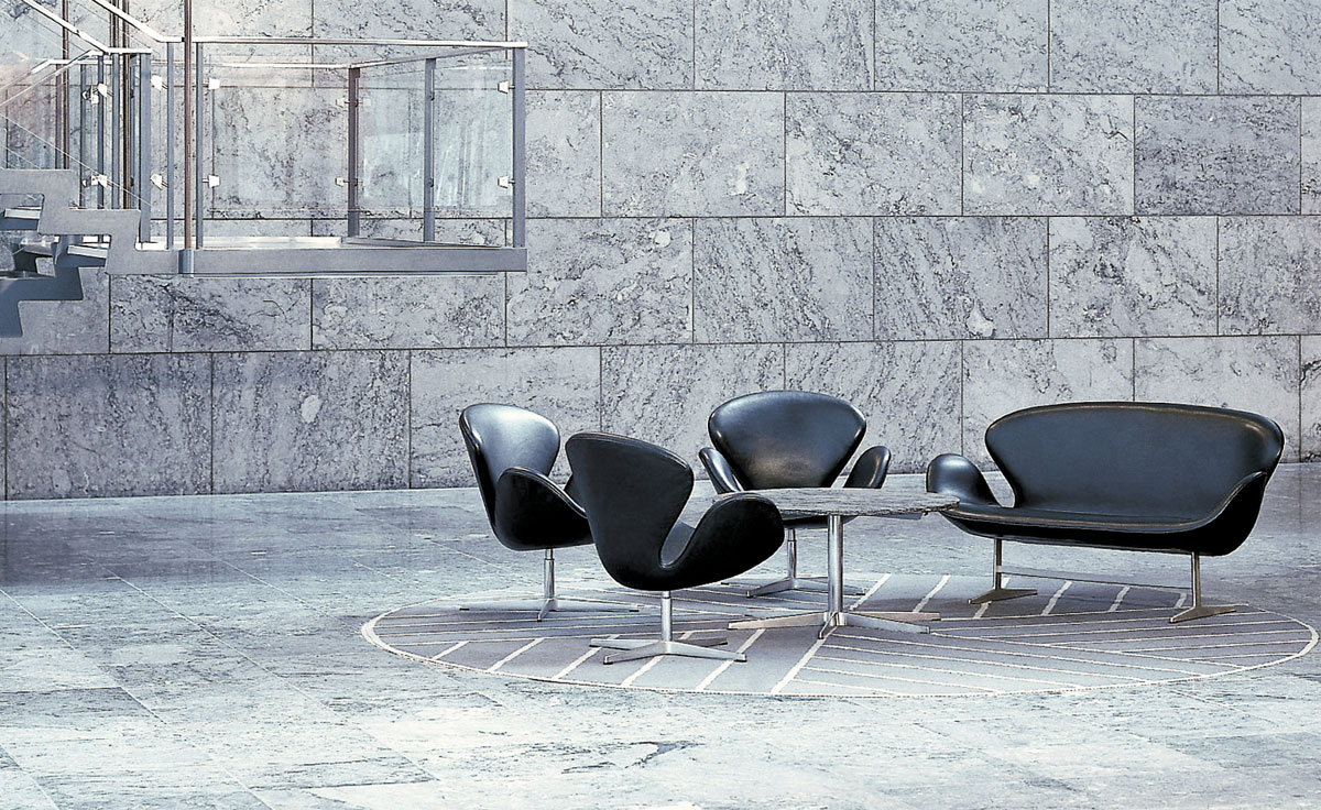 arne jacobsen swan sofa