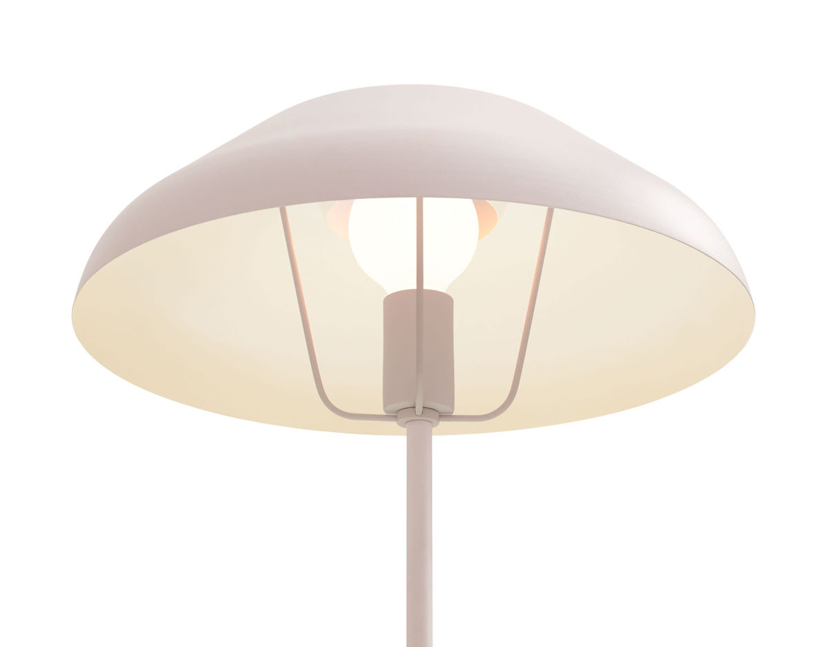beau table lamp