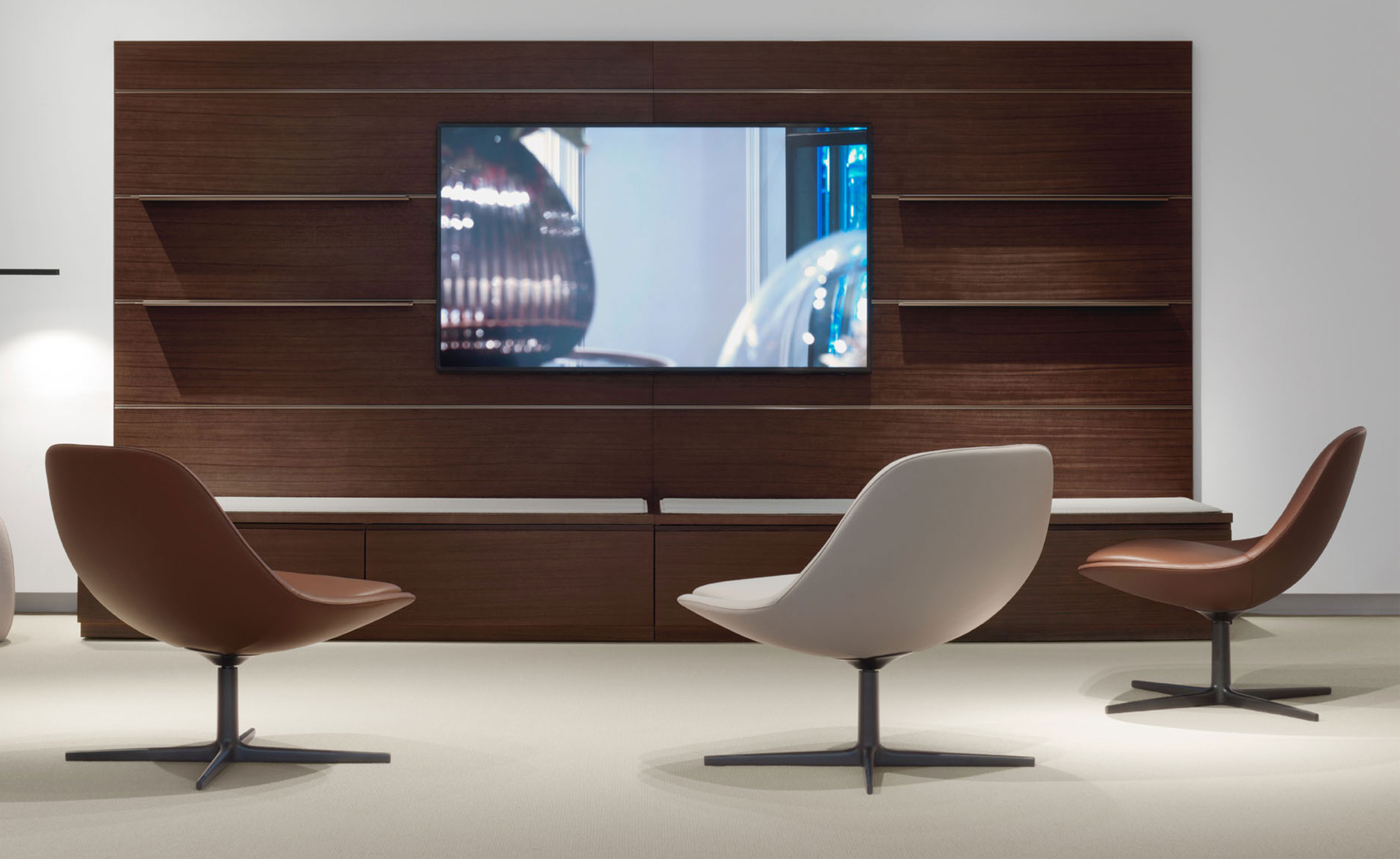 Chiara Swivel Lounge