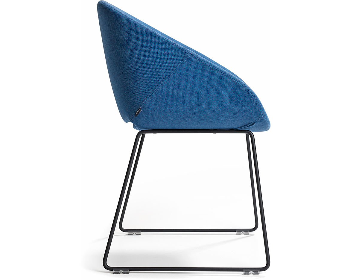 beso sled base armchair