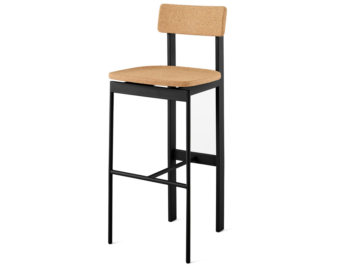 betwixt stool