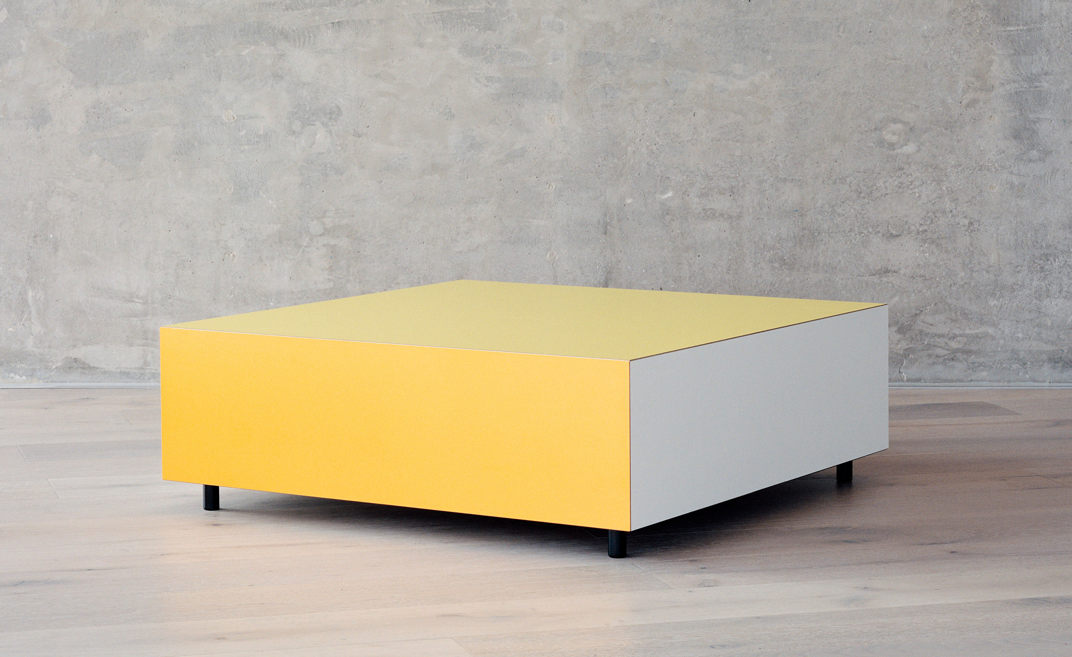 Bloc Storage Table