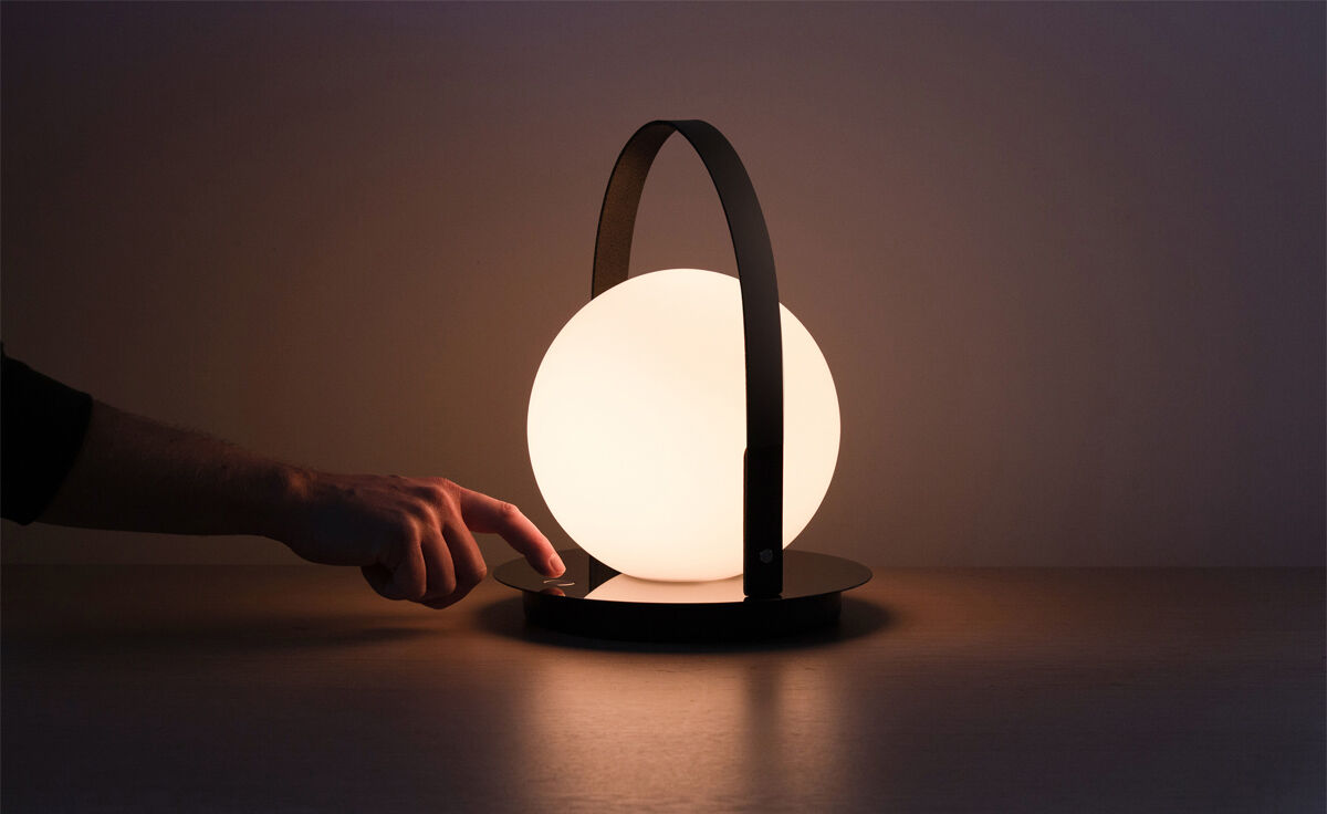 bola lantern