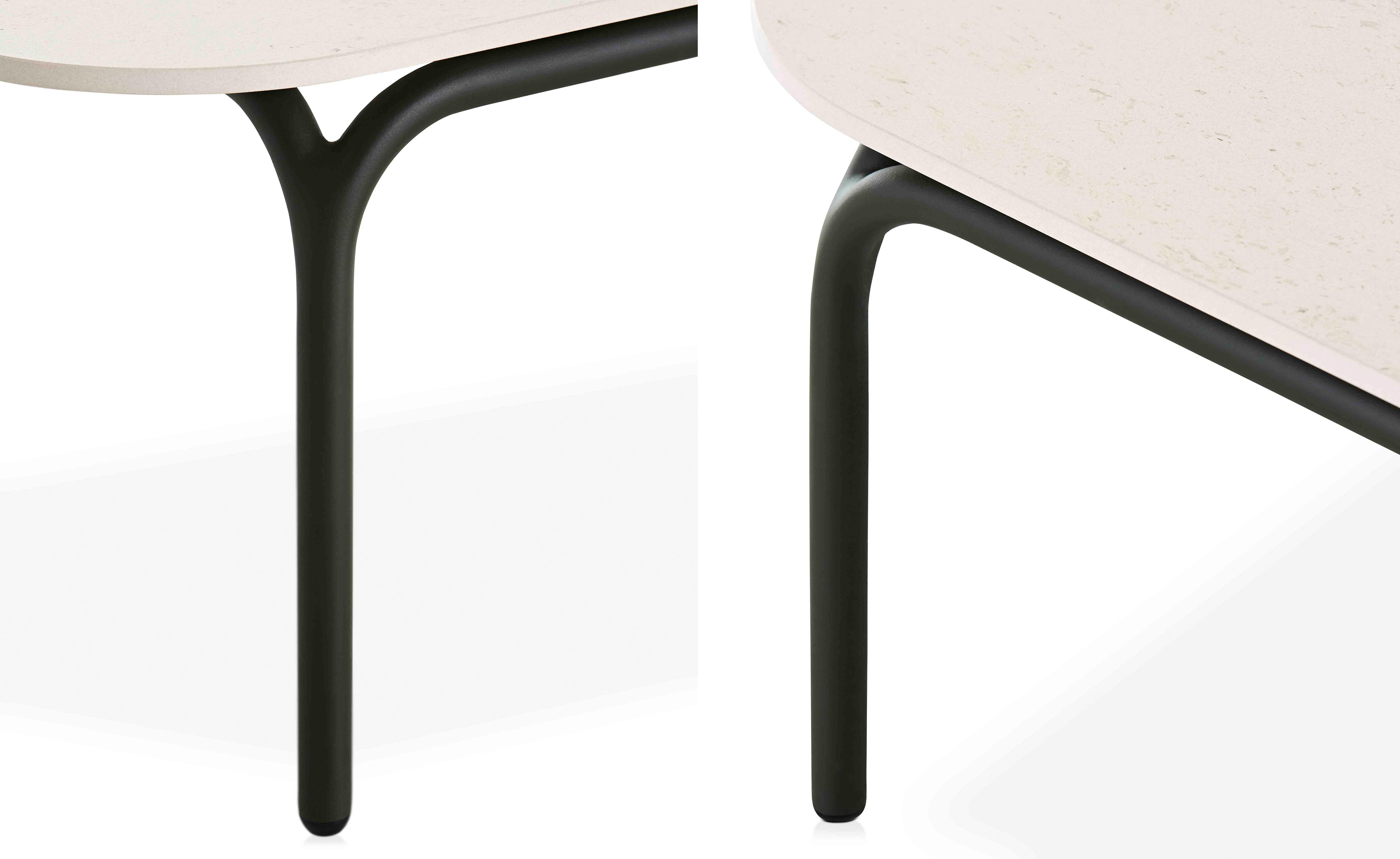 Capa Coffee Table