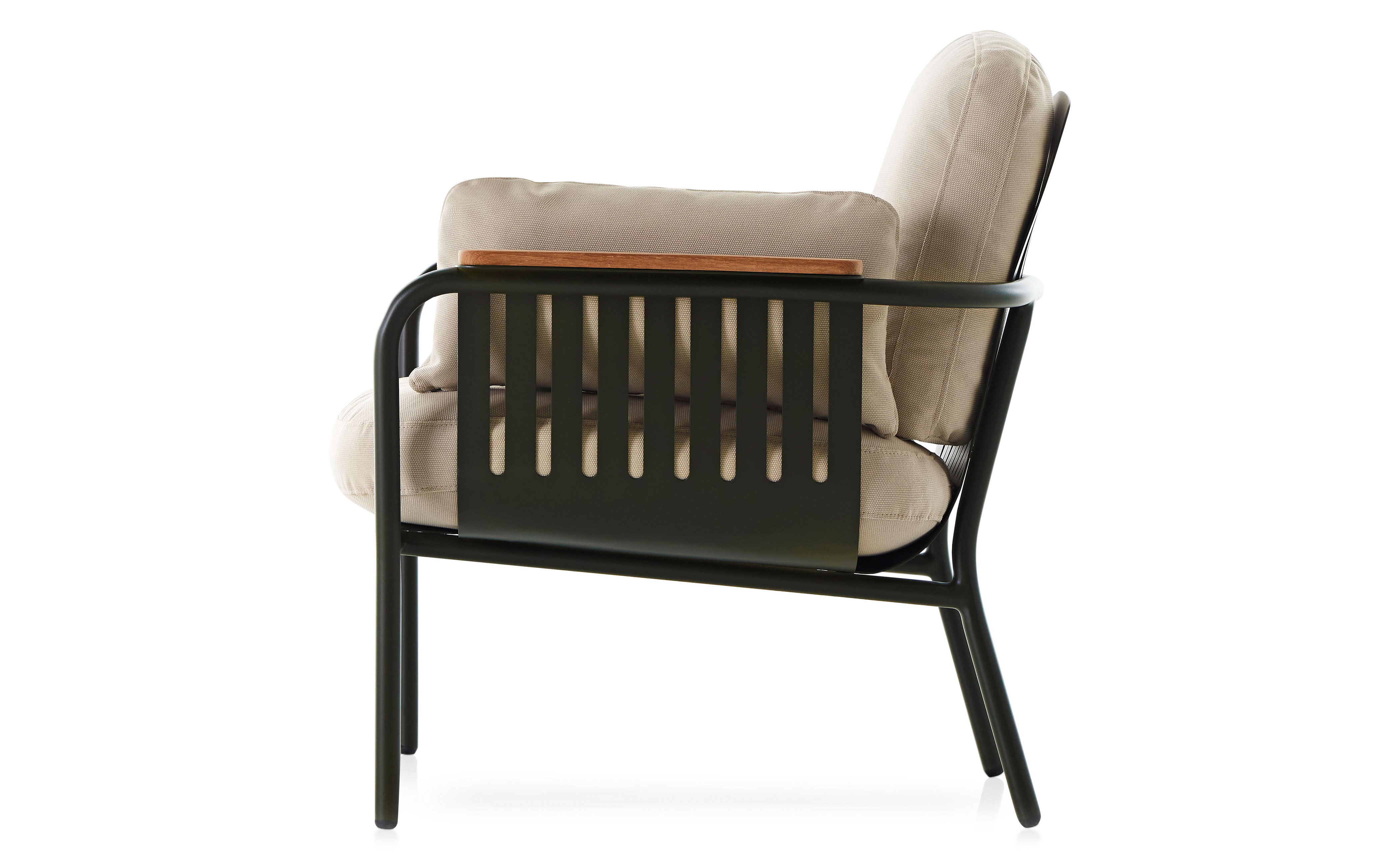 Capa Lounge Chair