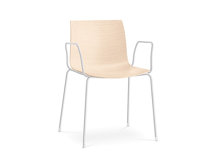 catifa 46 four leg wood armchair