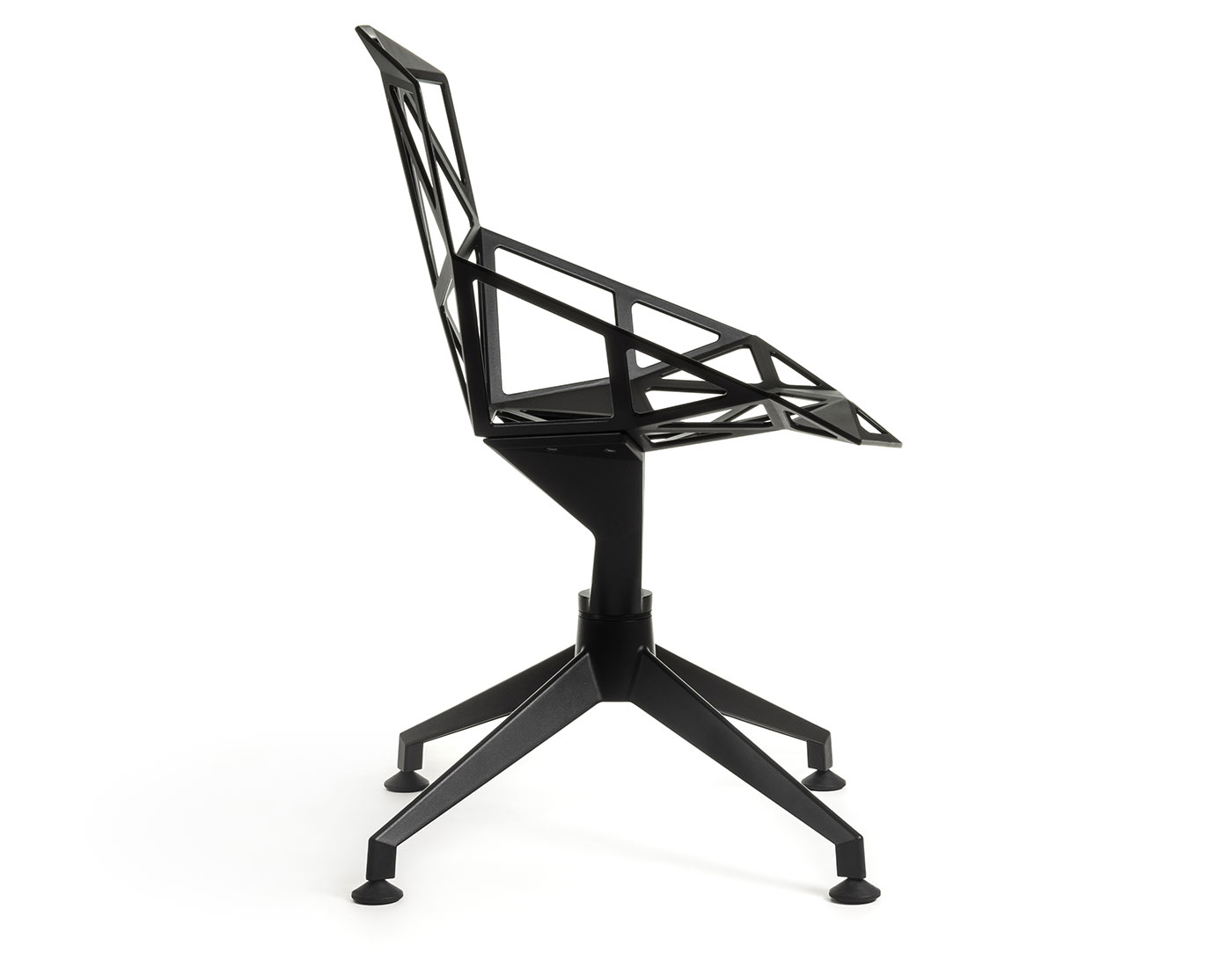 magis chair one with 4 star base