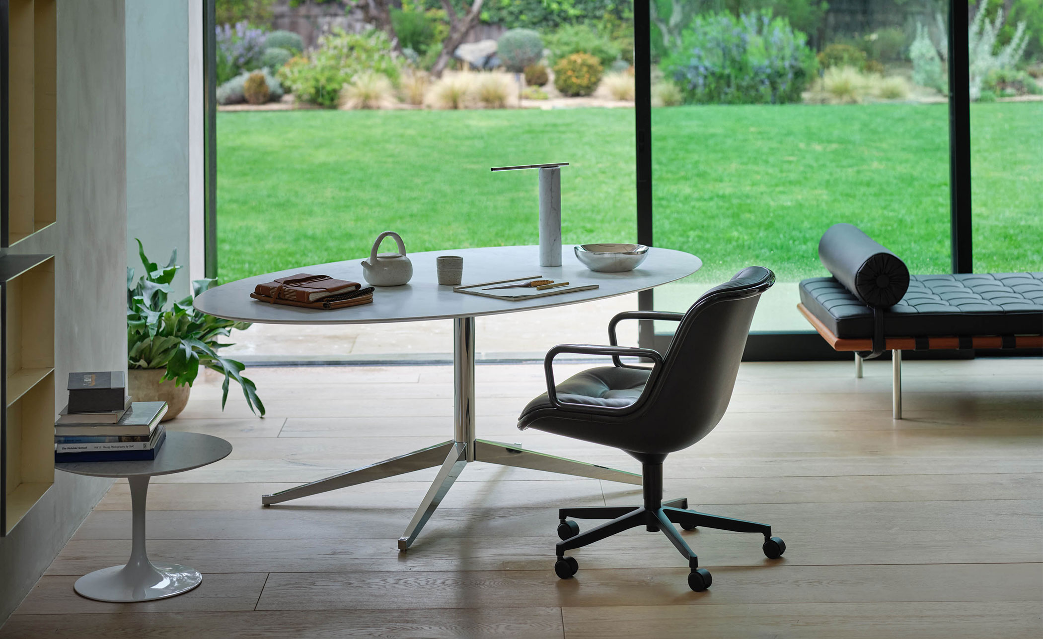 charles pollock executive chair