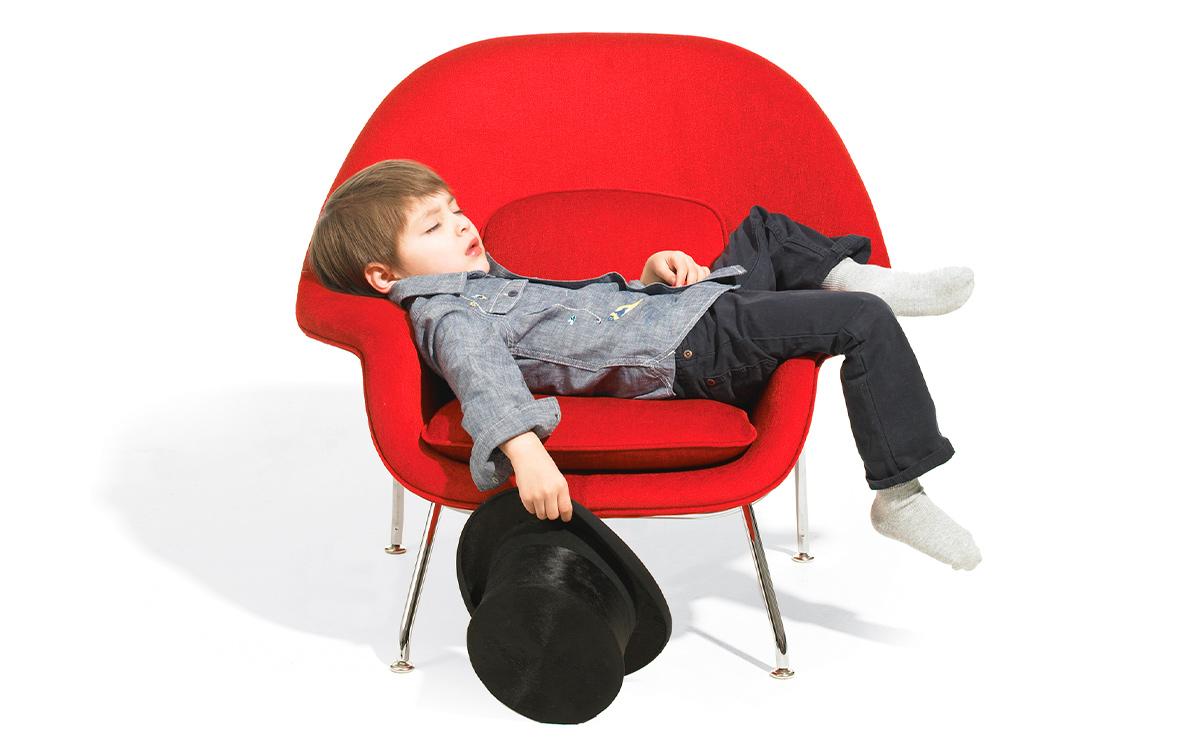 child's womb chair