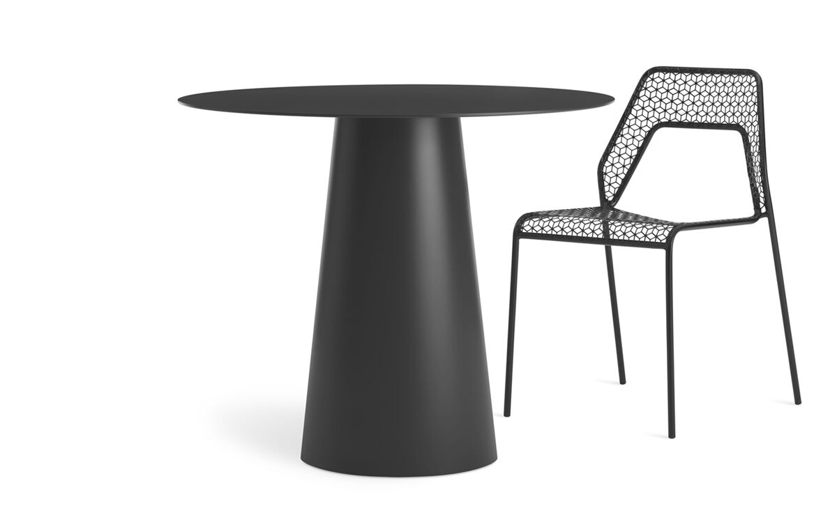 circula cafe table