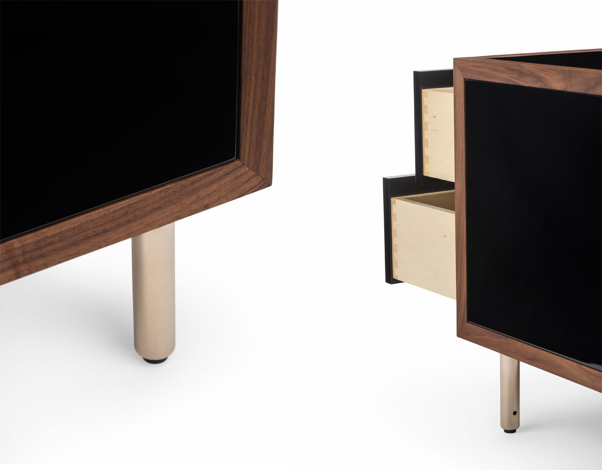 classon bedside chest 063