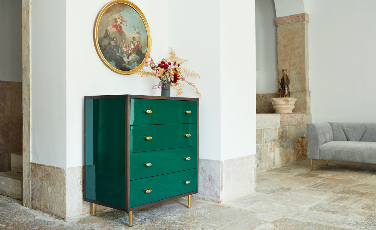 classon tall chest 053
