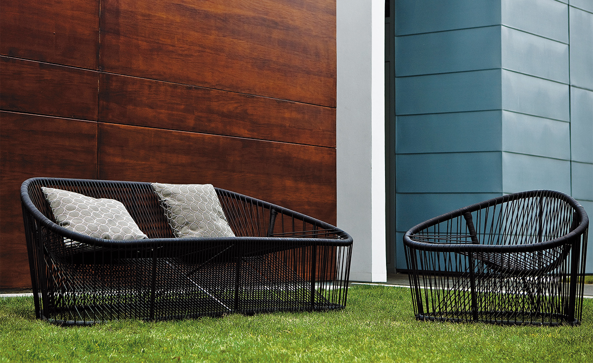 club outdoor sofa