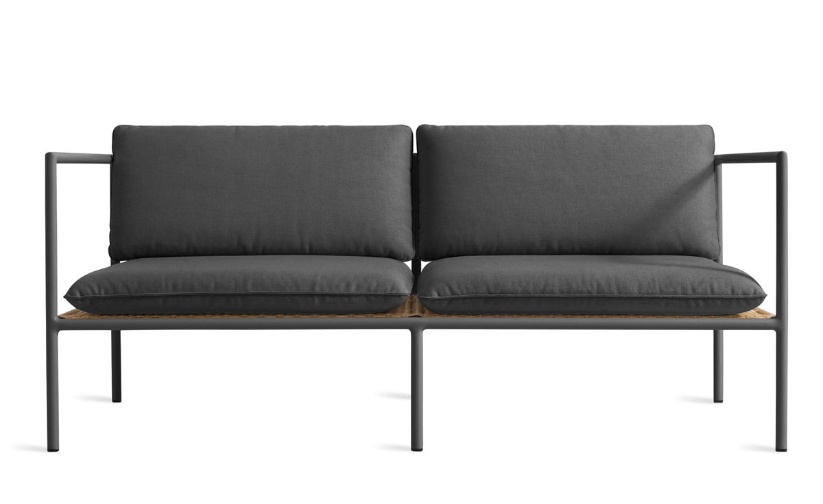 dog days outdoor 2 seat sofa