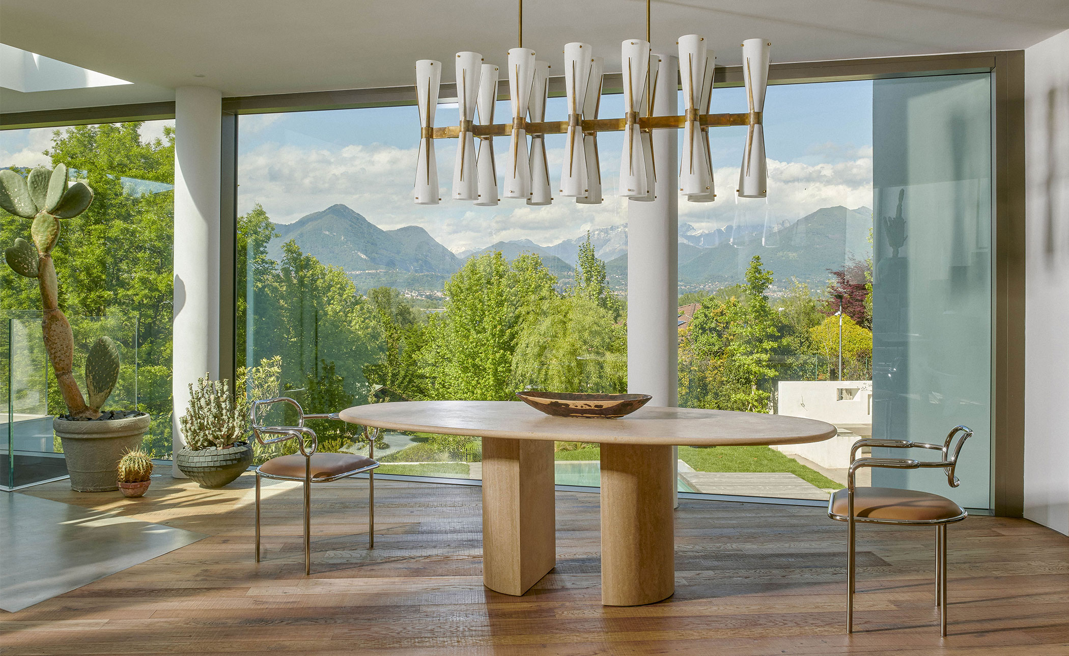 Dolmen Table