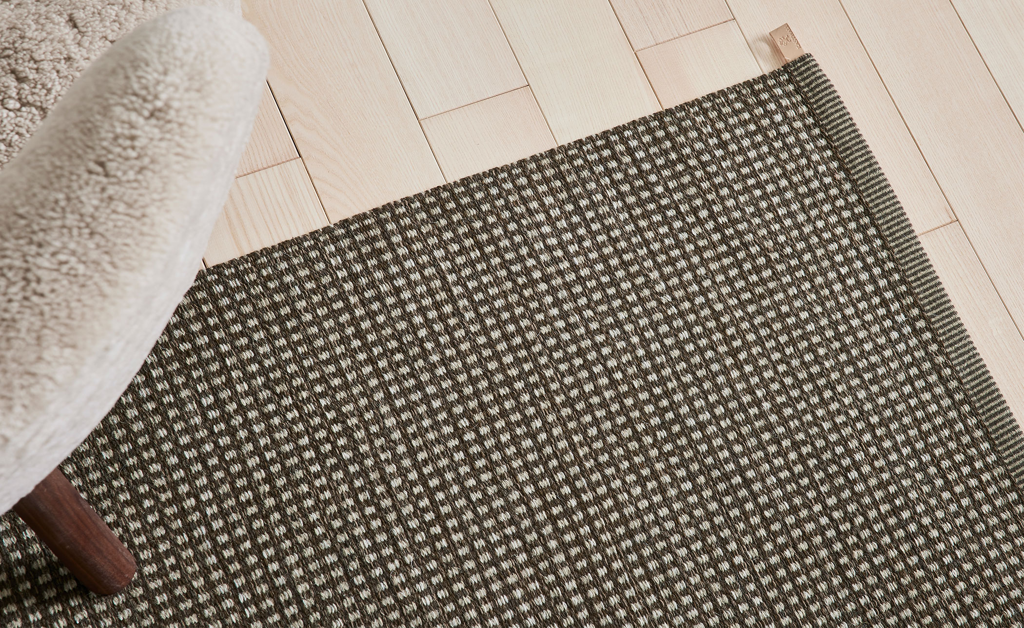 Dot Icon Woven Rug