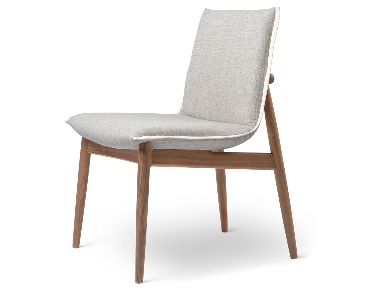 e004 embrace chair