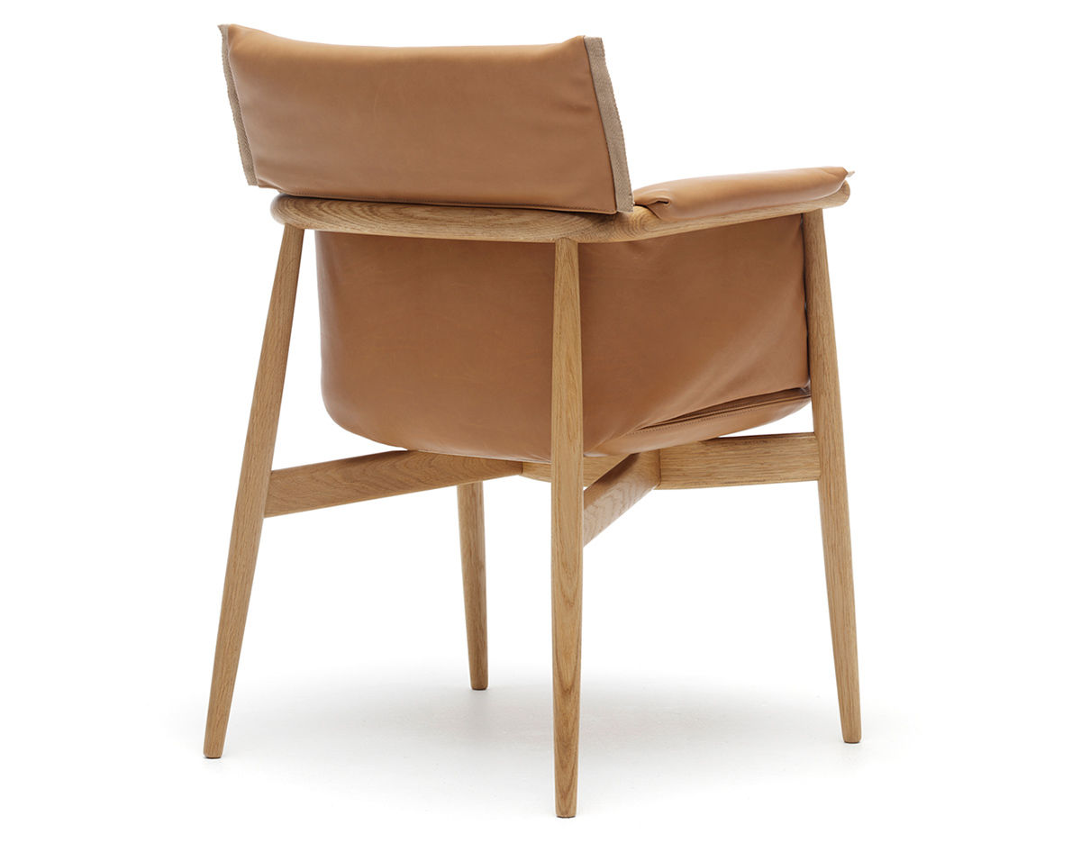 e005 embrace chair