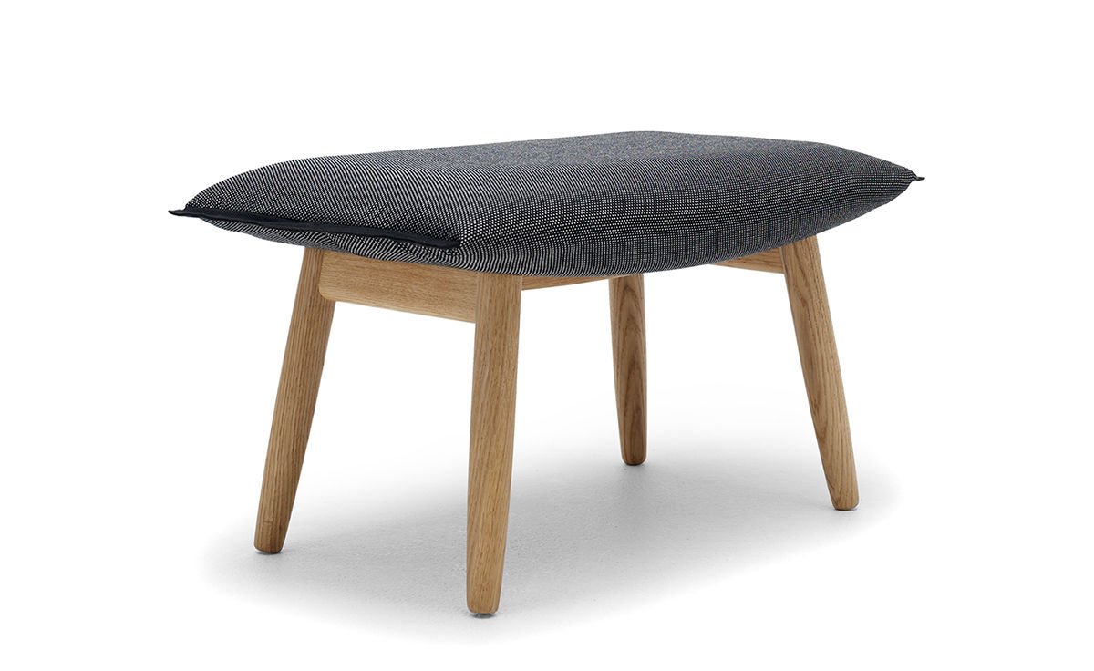 e016 embrace footstool