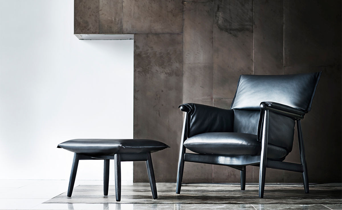 e016 embrace footstool