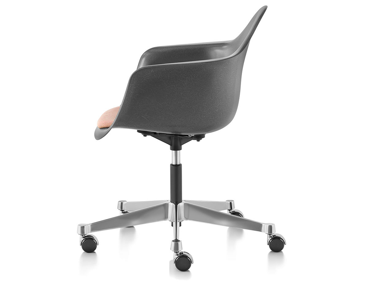 eames&reg; armchair with task base
