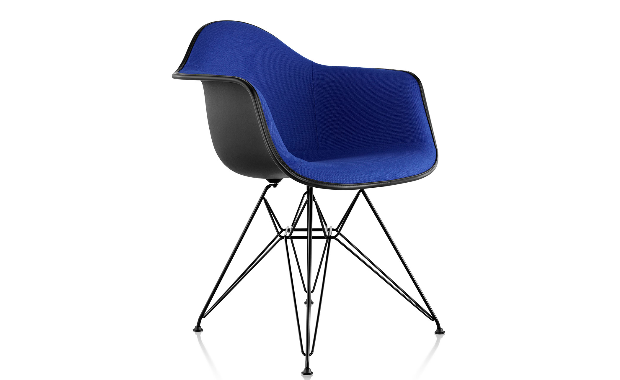 eames&reg; upholstered armchair with wire base