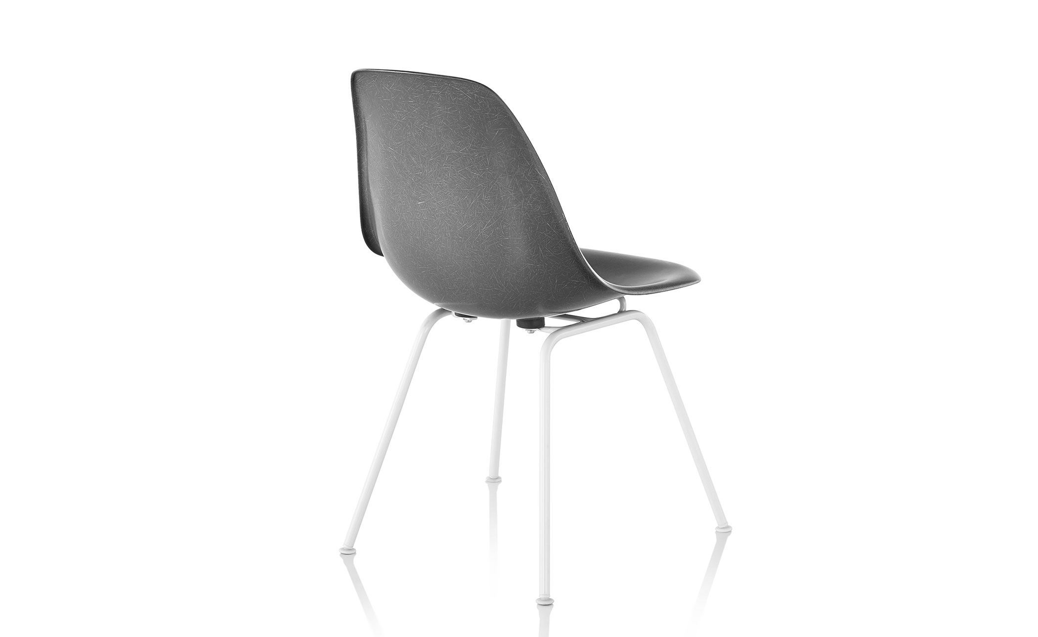 eames&reg; molded fiberglass side chair with 4 leg base