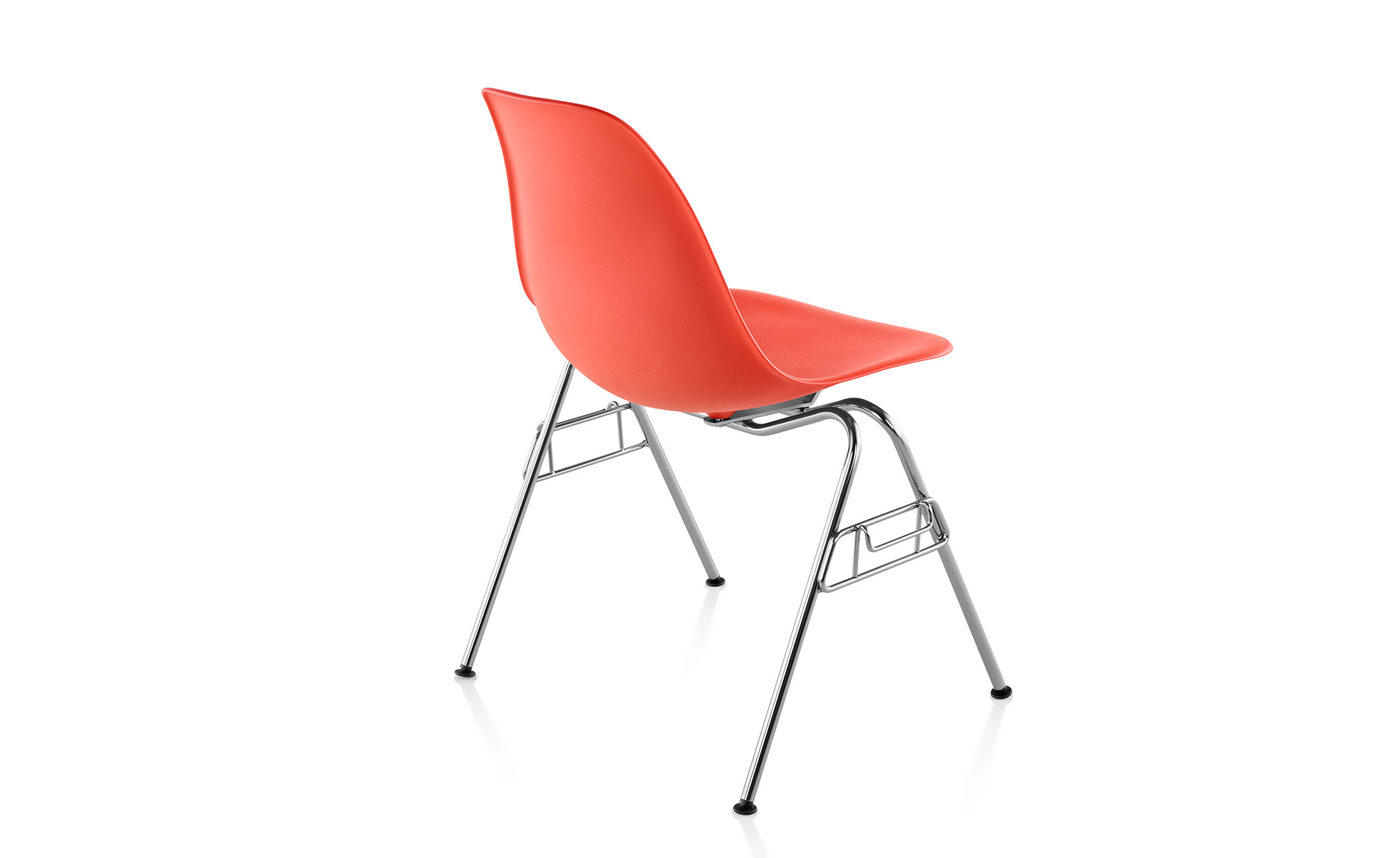 eames&reg; molded plastic side chair with stacking base