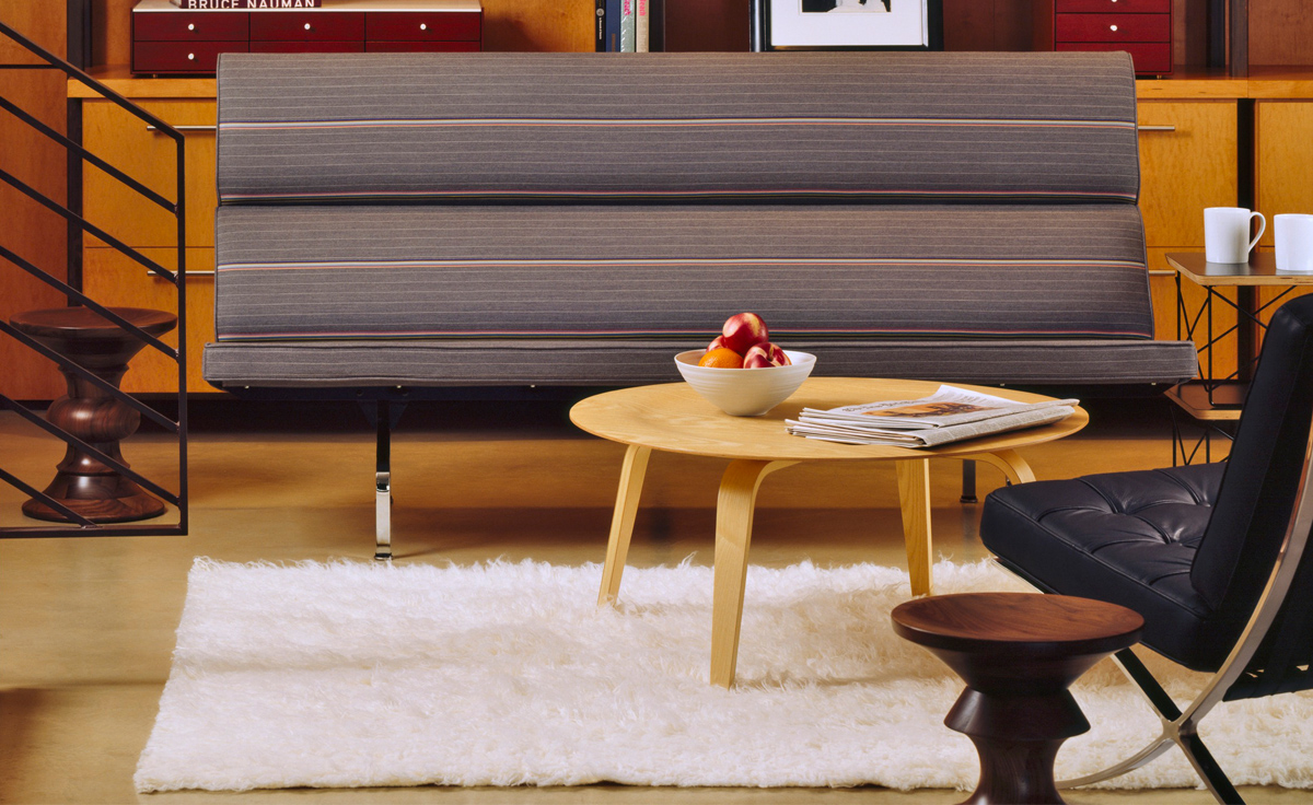 eames® molded plywood coffee table with wood base