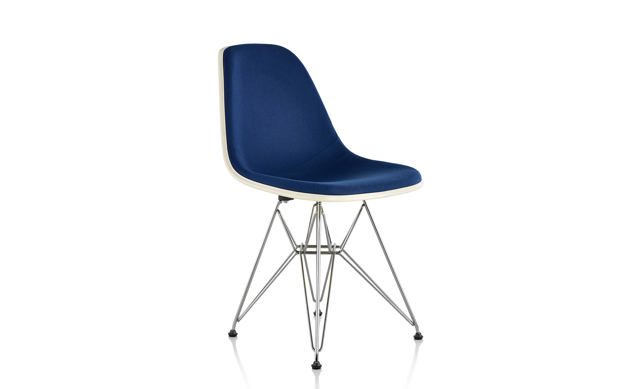 eames&reg; upholstered side chair with wire base