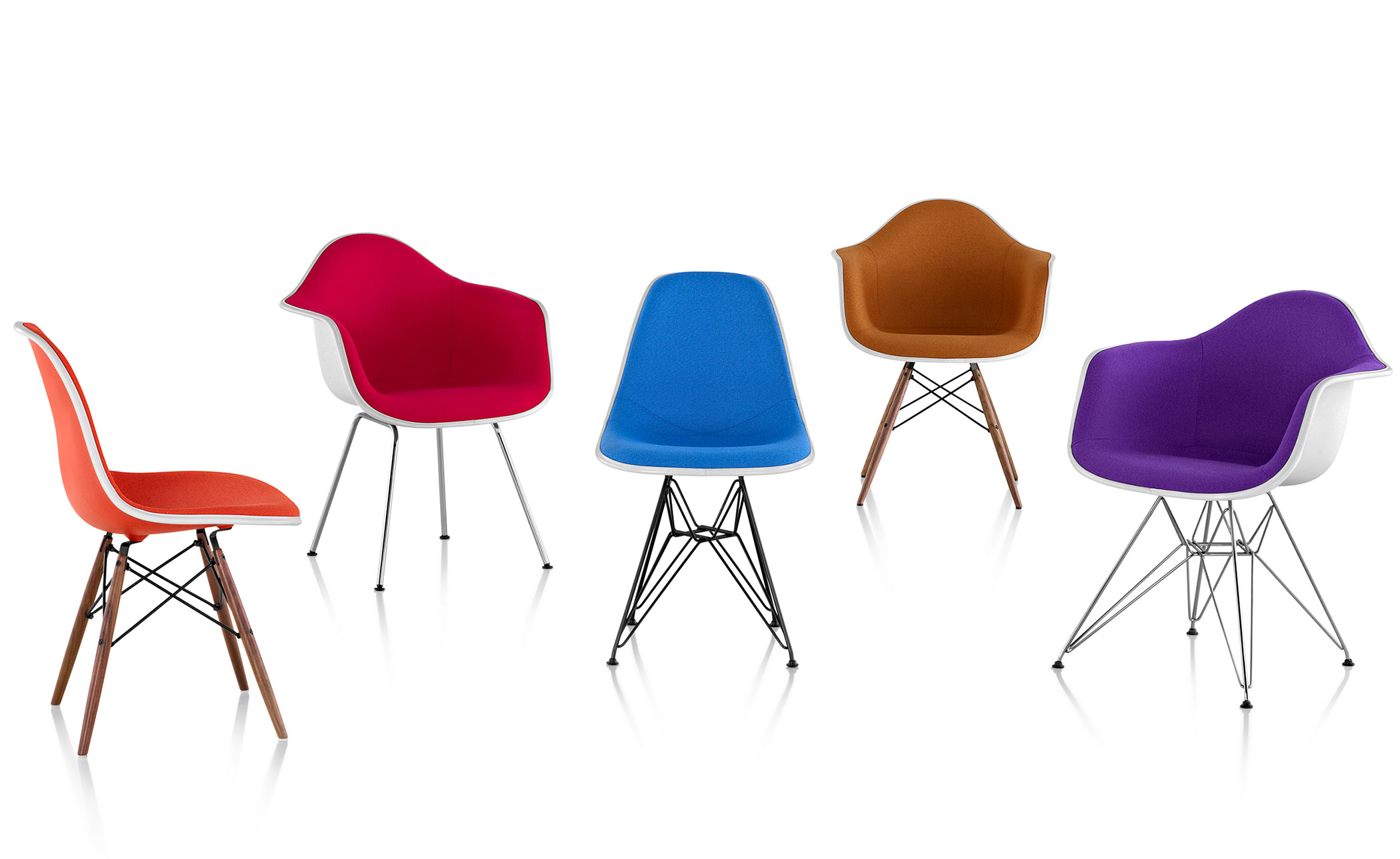 eames&reg; upholstered side chair with wire base
