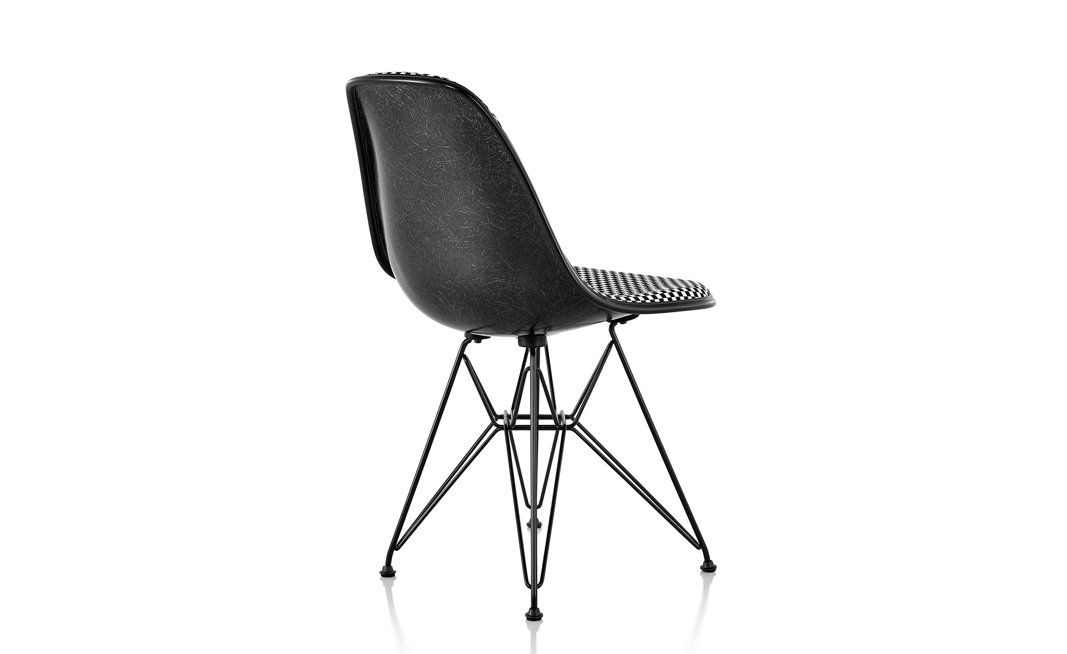 eames&reg; upholstered side chair with wire base