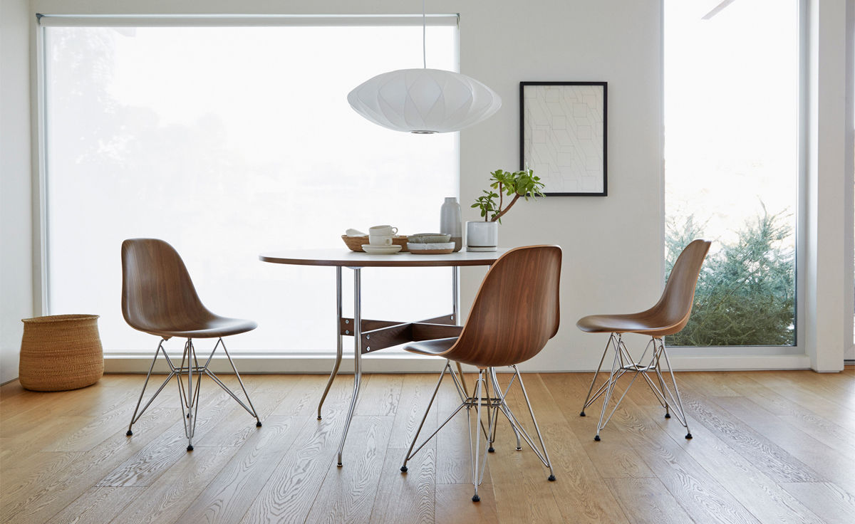 eames&reg; molded wood side chair with wire base