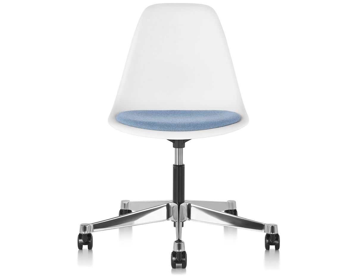 eames&reg; side chair with task base