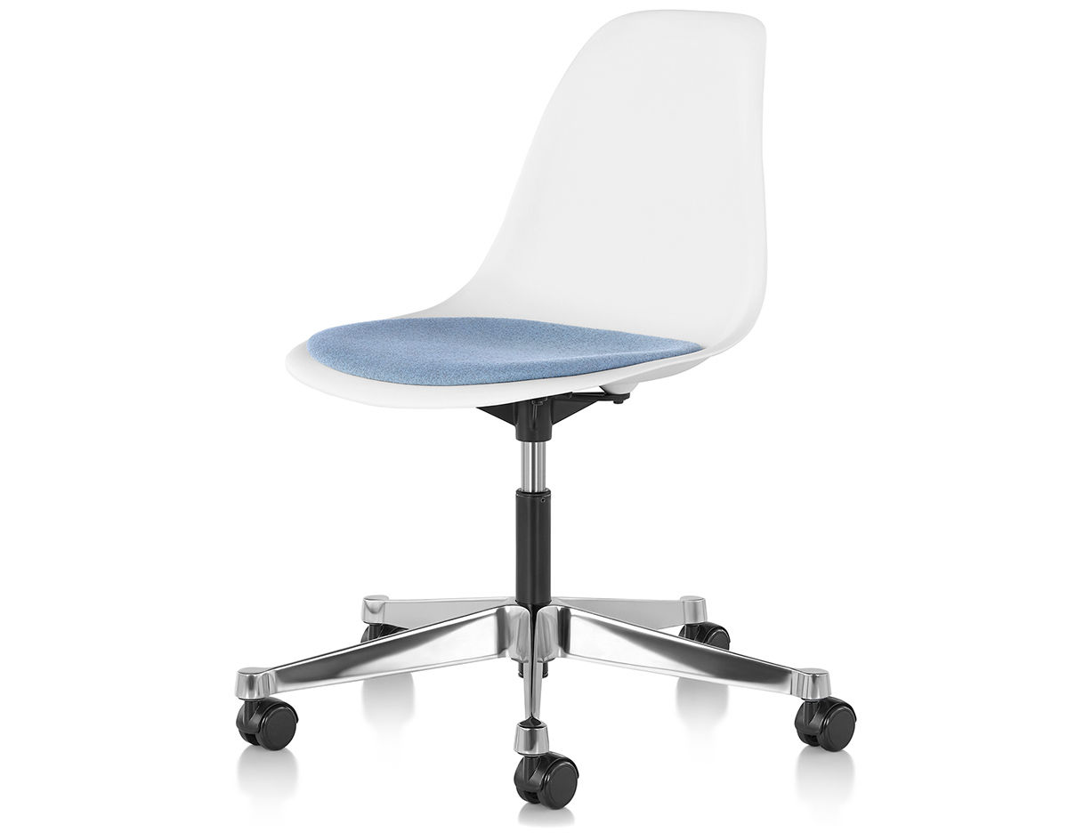 eames&reg; side chair with task base