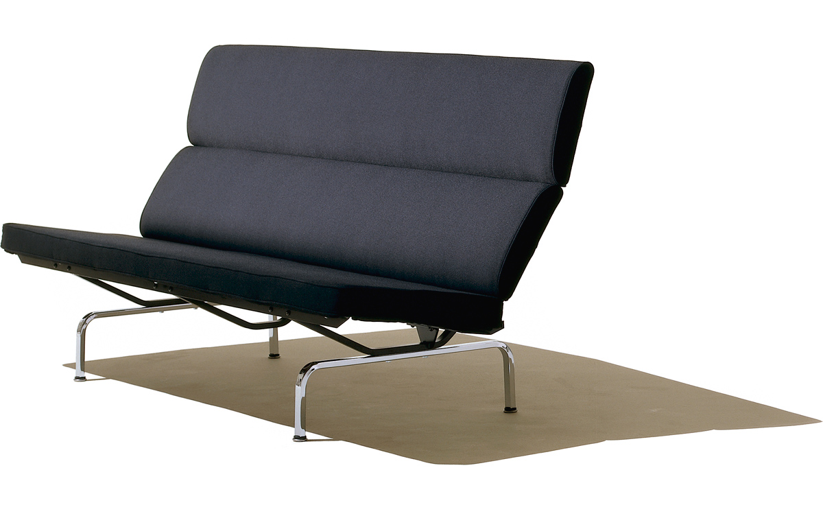 eames&reg; sofa compact