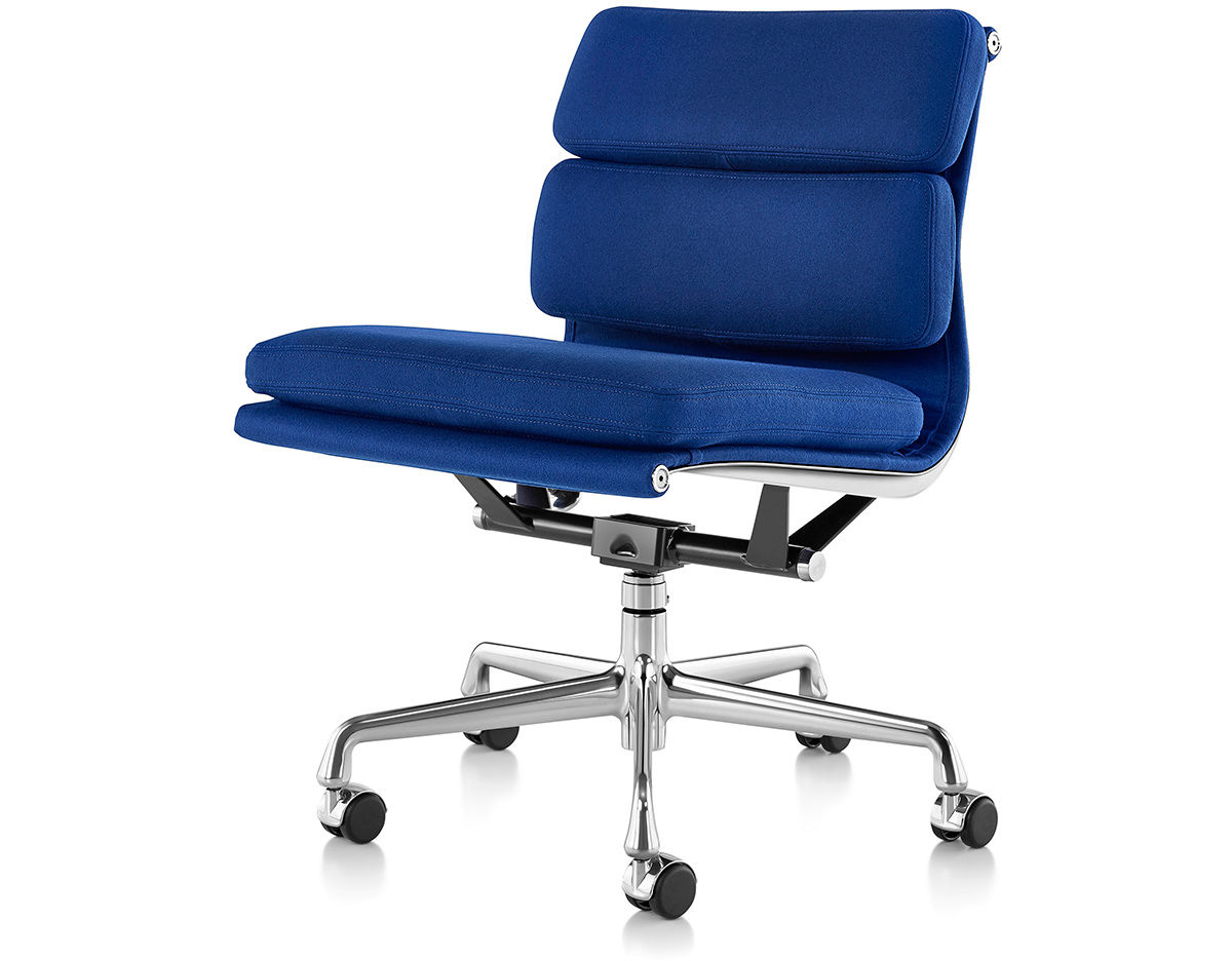 eames&reg soft pad group management chair with no arms