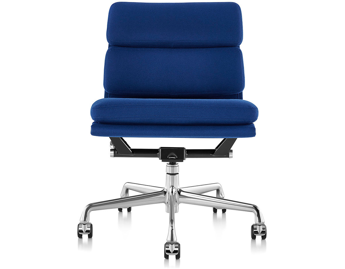 eames&reg soft pad group management chair with no arms