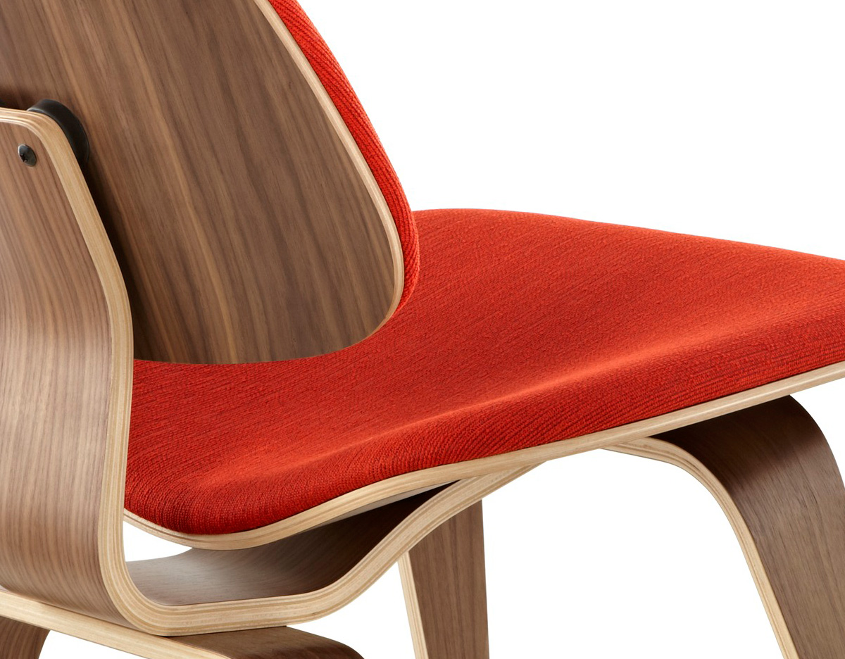 eames® upholstered lcw