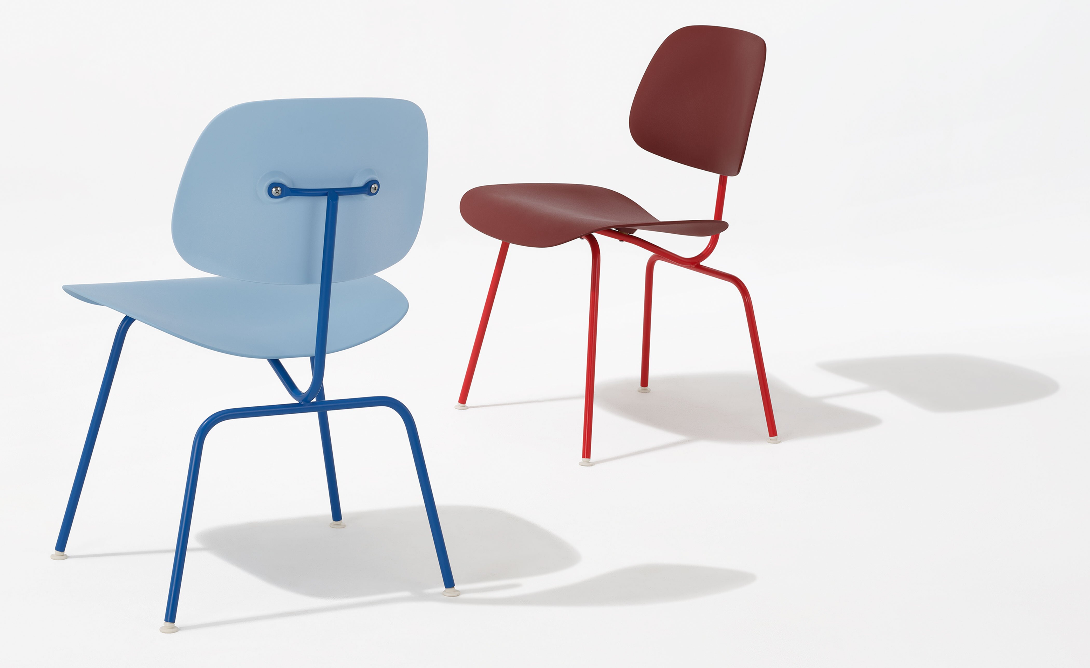 Eames Upholstered Molded Plastic Dining Chair Metal Base EC-127
