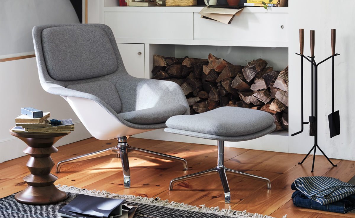 eames® walnut stool