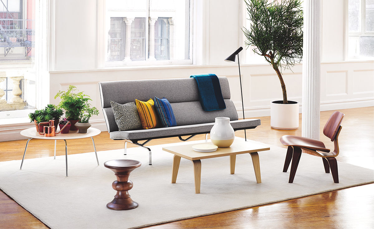 eames® walnut stool