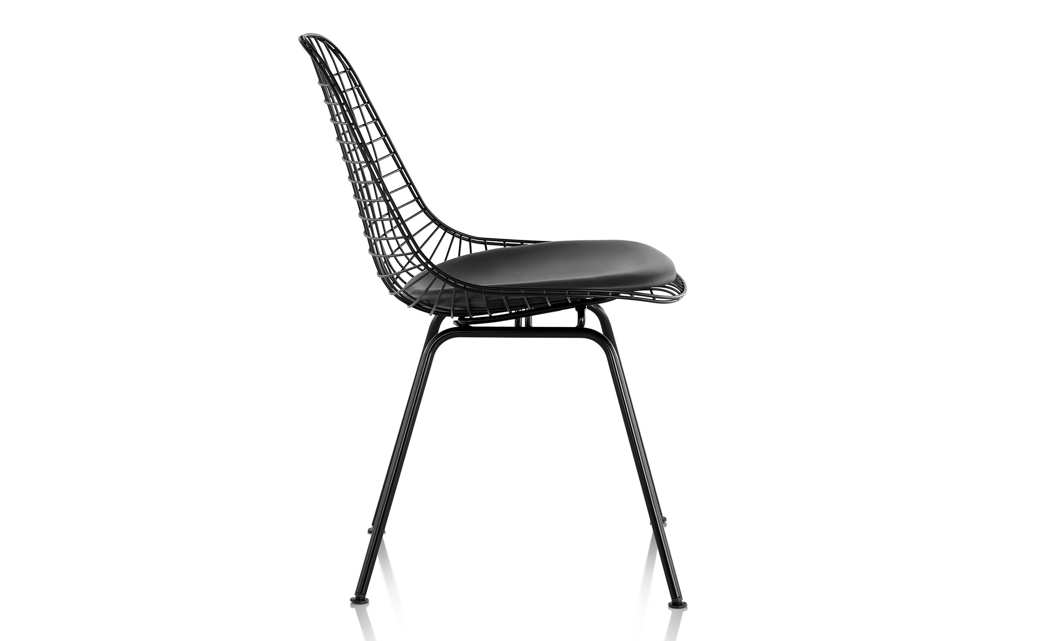 eames&reg; wire chair with 4 leg base