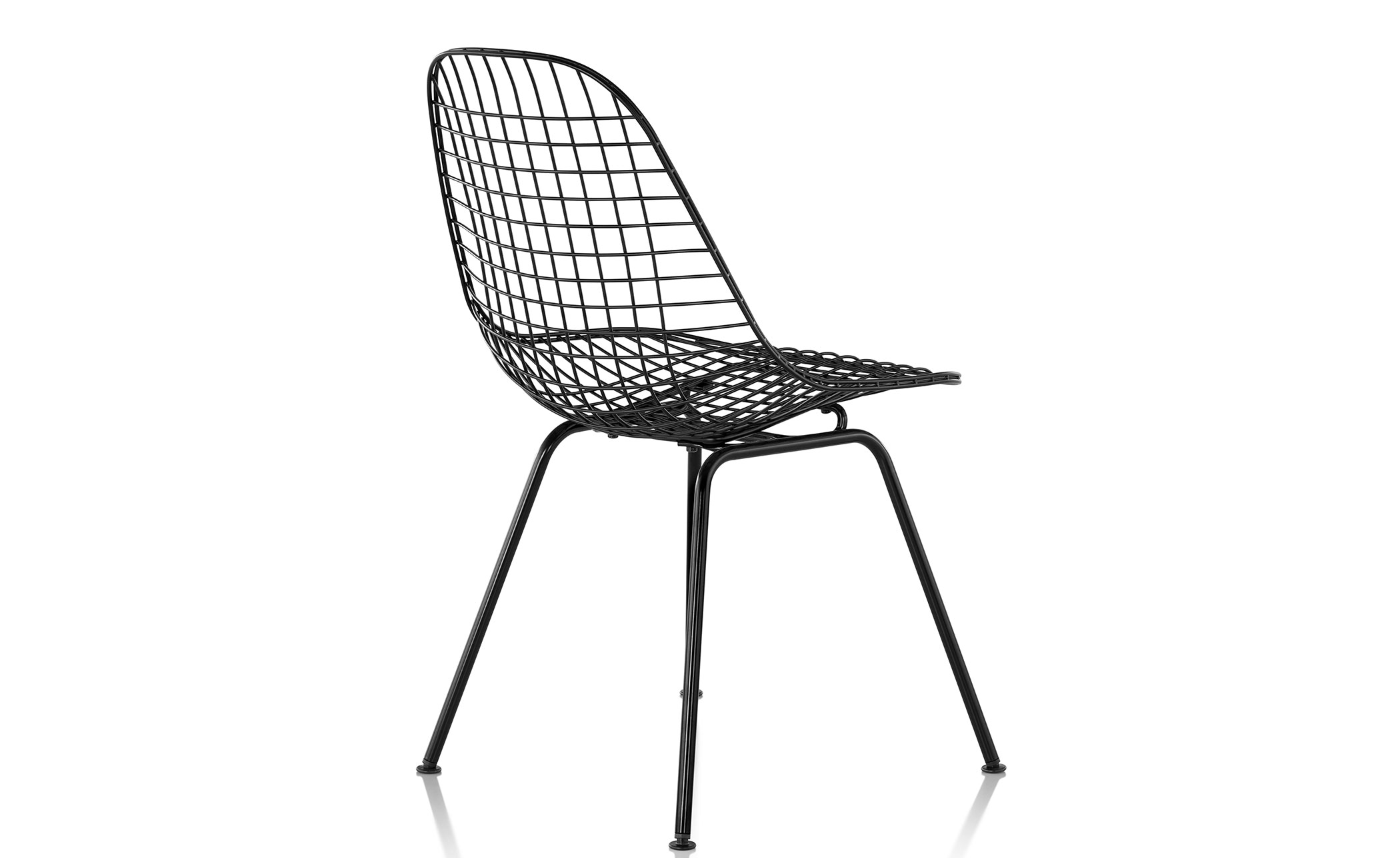 eames&reg; wire chair with 4 leg base outdoor