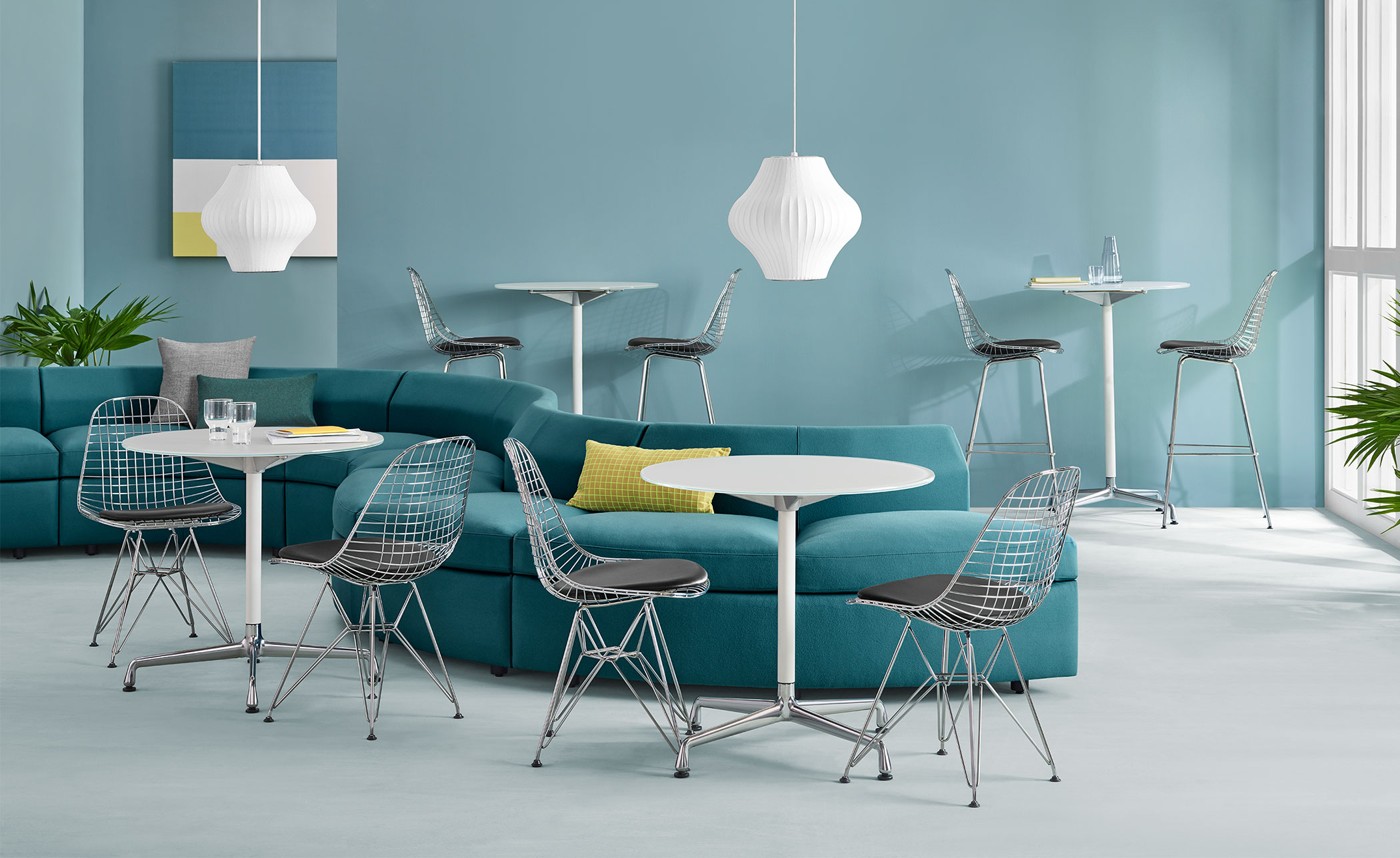eames&reg; wire chair with wire base